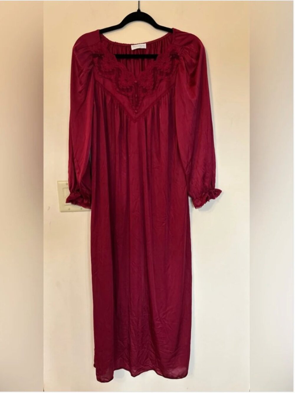 Miss Elaine Vintage Nylon Burgundy lace trim nightgown size S